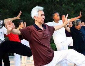 寶馬3系比雅閣還好賣，日系三劍客全到齊，1月賣得最好的4款B級車