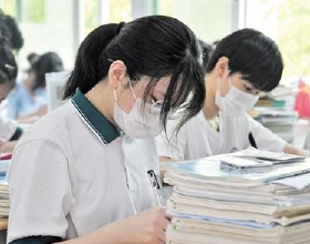 漫畫—《諷刺當代生活漫畫幾篇》