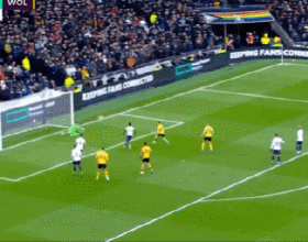 名媛朱珠曬產後恢復瑜伽照，大象腿粗的好真實，露臍裝找不到腰身