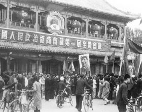 1949年，毛主席當選主席時缺了一票