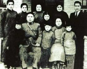 馮玉祥唯一健在的兒子：如今104歲，千億資產