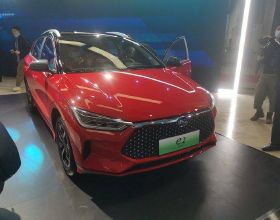 比亞迪e2新增車型正式上市 售價8.98萬元 續航301km