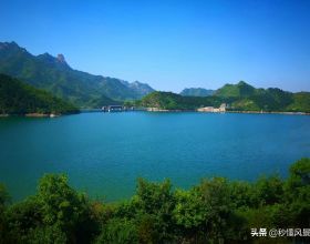 北京明代古鎮，比古北水鎮人少，依山傍水不要門票知道的遊客不多