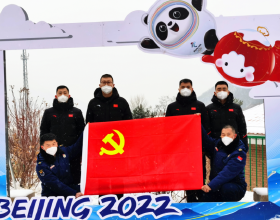 民間故事：男子到地主家做工，聽見地主要害自己，男子：機會來了