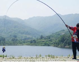 黃渤、黃磊竟然長兩個眼睛，情商真高