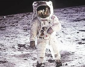 人類不穿太空服能在太空中活多久？