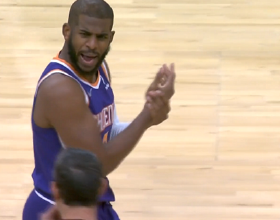 金晨華麗亮相湖南衛視元宵喜樂會 為觀眾送上冰墩墩雪容融