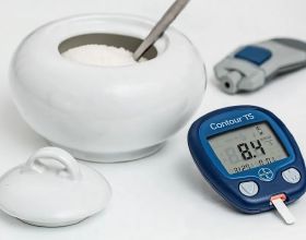 多飲多尿，糖尿病要少喝水嗎？