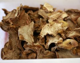 做酸辣土豆絲，用白醋還是陳醋？大廚教你正確做法，看完後明白了