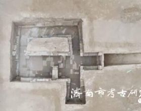 罕見！濟南長清現“甲”字形東漢墓，牆壁地面鋪滿太陽紋飾青磚，還帶半個迴廊