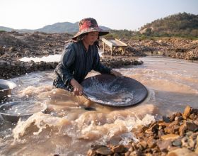 張婧儀酷美風格寫真照