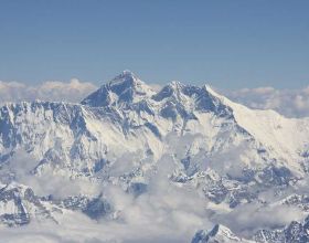 遠眺喜馬拉雅山脈，中國人與印度人為何會有不同的心情？