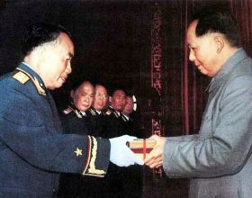 當年，湖南一“老百姓”接到通知，到北京出席授銜，成為開國中將