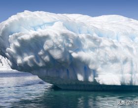 極地冰層正在融化，以至於它正在扭曲地殼
