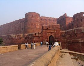 東芝宣佈將於下週公佈重組計劃