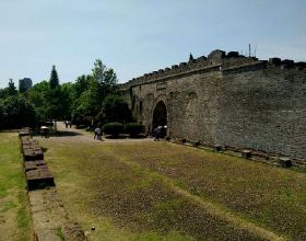 頭條站樁第一百四十五天