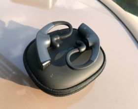 擺脫束縛快樂運動 飛利浦耳機A8606顏值高音質好兼顧健康安全