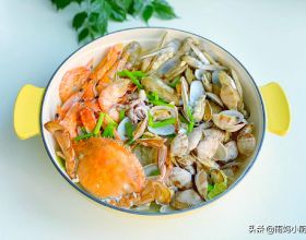 中秋家宴，做個鮮香四溢的海鮮鍋，簡單快手原汁原味太鮮美了