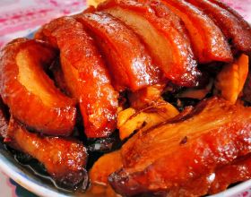 為了一艘艇，願拆一座橋