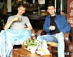我國戰後放棄日本賠款，對方喜出望外，多年之後才知偉人英明之處