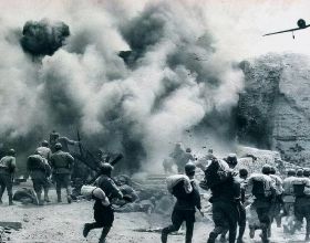八路軍百團大戰後，日軍在北京郊外遇到怪事，只好派人去祭奠