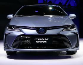 日本為什麼不隨主流，大力發展純電的新能源汽車？