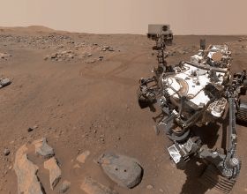 NASA“毅力號”火星車在岩石取樣地點拍下華麗自拍照