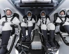 談談埃隆馬斯克把4個平民送上了太空的科技思考