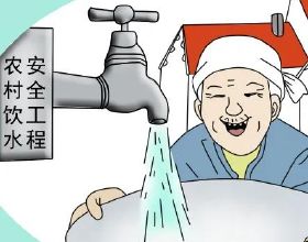 餐廳櫃和冰箱，怎麼做不會很突兀？