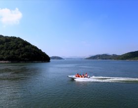 江蘇大型水庫因迷人風光晉升5A，地形複雜多樣，具有8個美麗景點