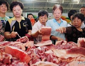 “10元肉”成常態，豬肉價格下降44.9％，養殖戶欲哭無淚