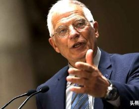 53歲陳紅一改優雅路線！穿皮衣配豹紋褲又拽又酷，氣場蓋過陳凱歌