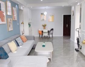 這種野草雖然常見，但沾到面板易起“大水泡”，戶外出遊可得當心