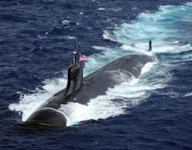 美軍潛艇在南海發生撞擊事故！撞了什麼居然還不知道，稀裡糊塗