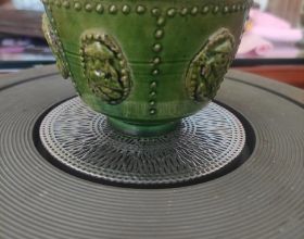 北齊山西窯綠釉貼塑茶盞公元550年作品