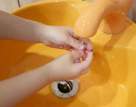 如何挑選洗手液，為孩子提供健康“手”護？