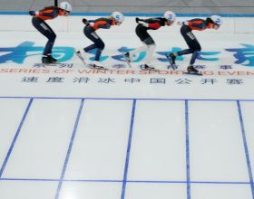 “冰絲帶”速滑測試賽執行團隊：中外團隊協作日趨流暢