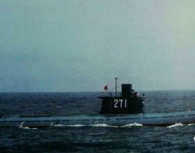我海軍潛艇首次前出第二島鏈秘聞，突遭美海軍跟蹤，又遇失火險情