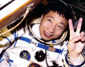 楊利偉曾在太空聽到“敲門聲”，13年後，中國院士終於找到答案