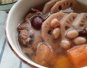 廣東靚湯，蓮藕排骨湯，營養又好喝的排骨湯做法原來這麼簡單