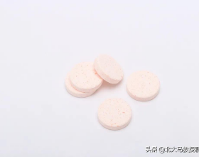 清華大學計算機系教授唐傑：認知智慧技術應用於金融投資領域是大勢所趨