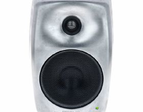 跳臺滑雪，飛得遠還要飛得美