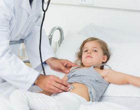 家有女兒的，如果發現孩子有早熟傾向，你會選擇醫療干預嗎？
