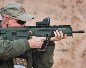 以色列X95突擊步槍 能在步槍和衝鋒槍之間隨意轉換的模組化槍械