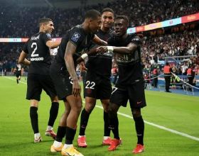 法甲-梅西傷缺蓋耶世界波 內馬爾送助攻 巴黎2-0豪取八連勝