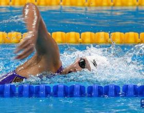 全運會-游泳女子400米個人混合泳決賽：浙江隊選手餘依婷奪冠