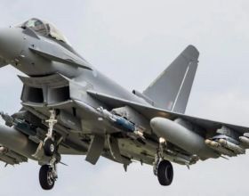 &OpenCurlyDoubleQuote;叛逆女星&rdquo;梁洛施：隱藏了12年的身世曝光，與李澤楷的愛情故事