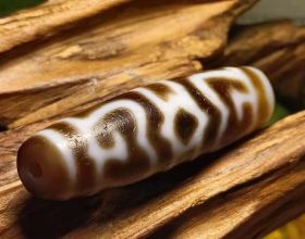 為什麼地球上的岩石會鏽蝕變紅呢？