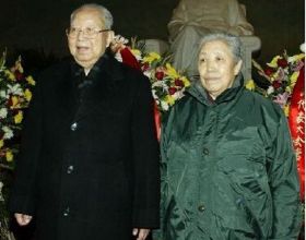 華國鋒晚年想去毛主席紀念堂，被家人阻攔後，說道：這是最後一次