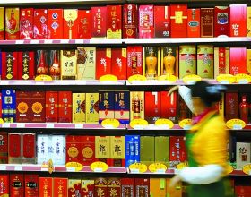 北京汪小菲餐廳味道中規中矩，招牌毛血旺中有頭髮，能否被原諒？